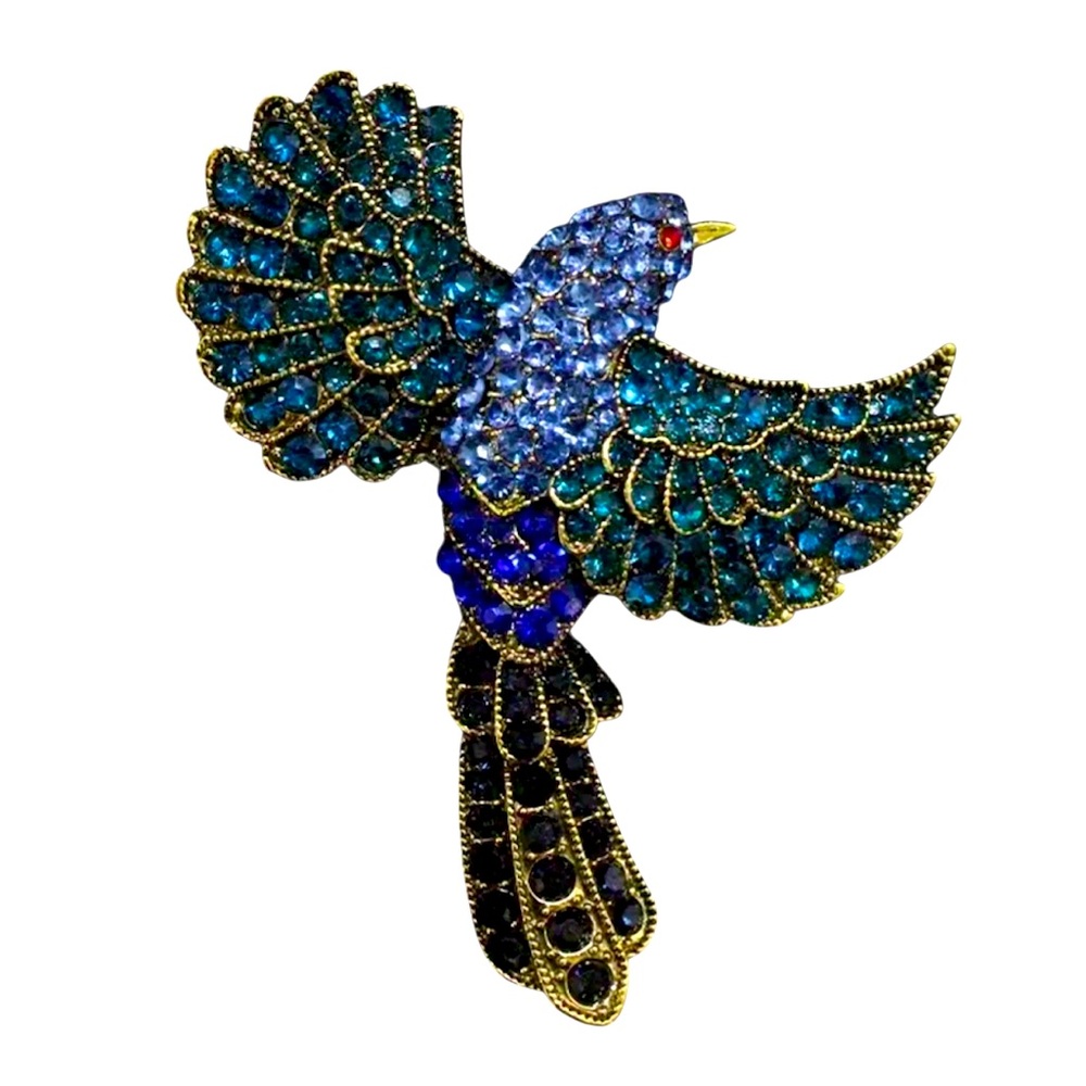❤️ **Stunning Studded and Faux Rhinestone Flying Bird Costume Brooch**